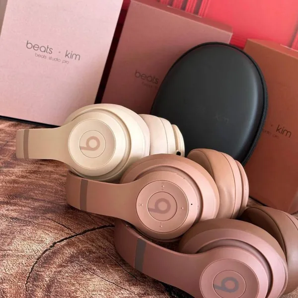 Beats Studio x Kim Kardashian