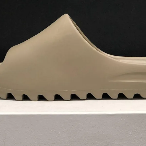 Adidas Yeezy slide