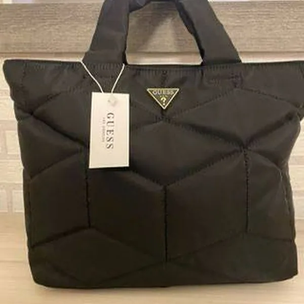 Bolso Guess acolchado