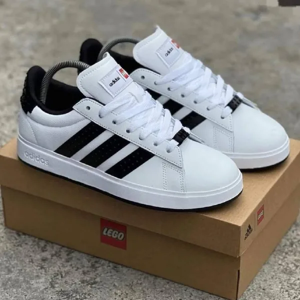 Adidas Superstar x Lego en varios colores