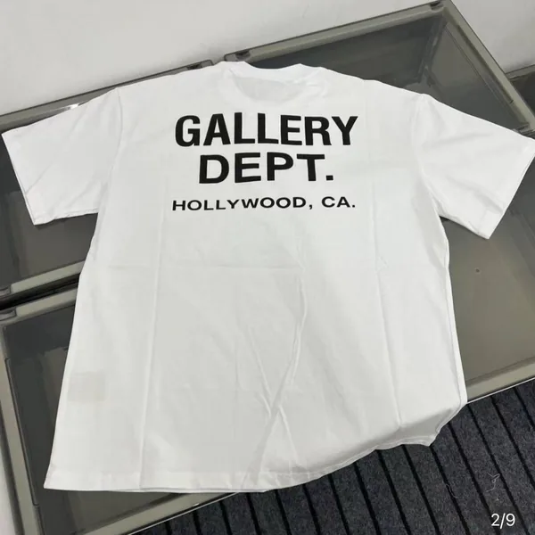 Camiseta Gallery Dept en varios colores