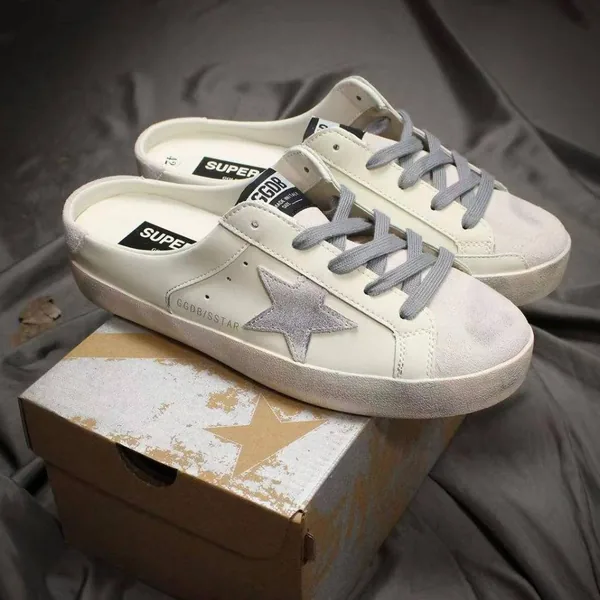 Zuecos Golden Goose en varios colores