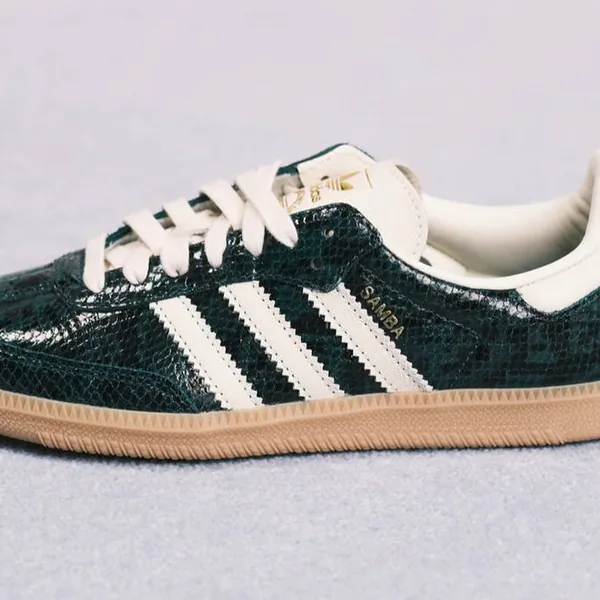 Adidas Samba textura de serpiente
