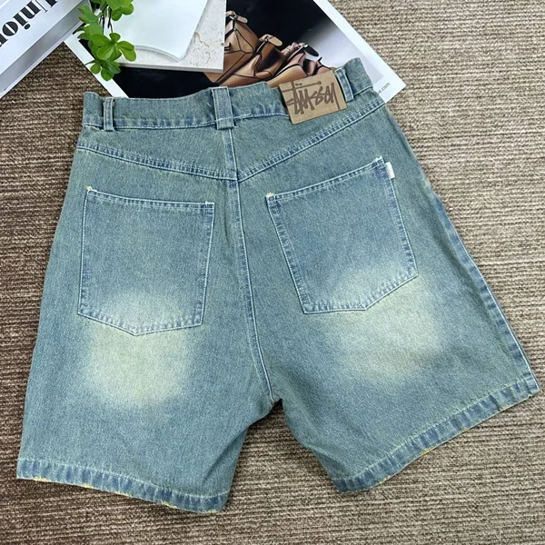 Pantalón corto Stussy