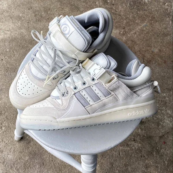 Adidas forum x bad bunny