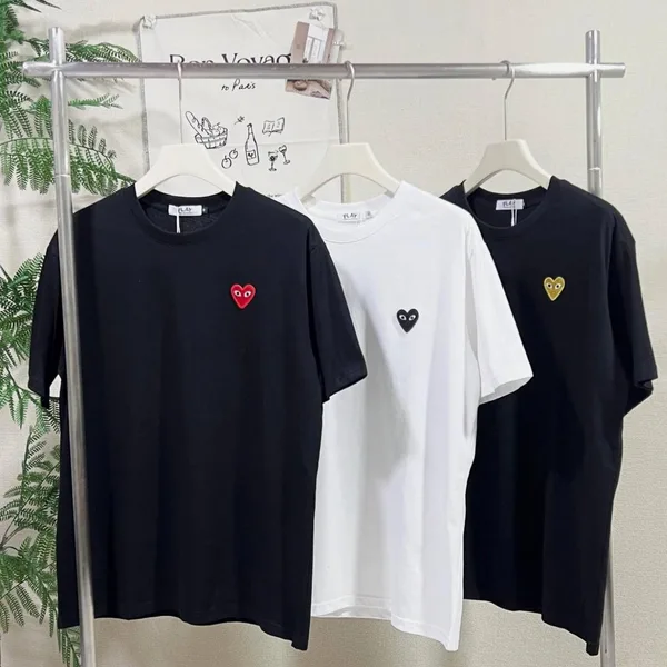 Camiseta comme des gargons