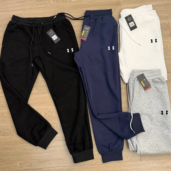 Pantalón chandal Under Amour